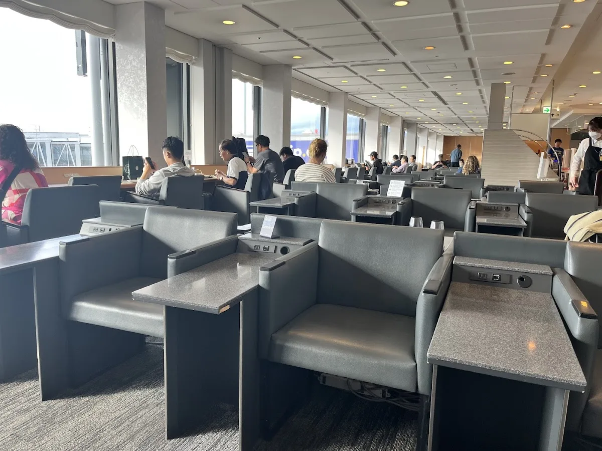 ANA Lounge Osaka Kansai International