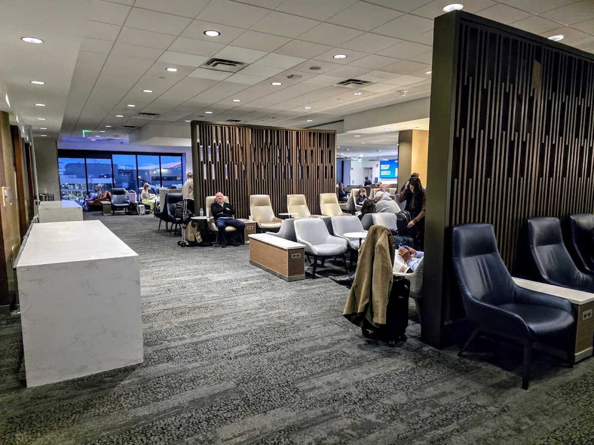 Delta Sky Club Atlanta D