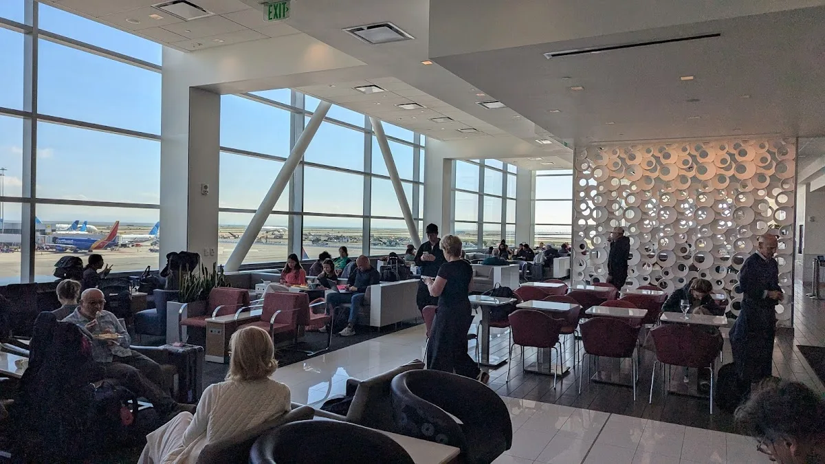 Delta Sky Club San Francisco