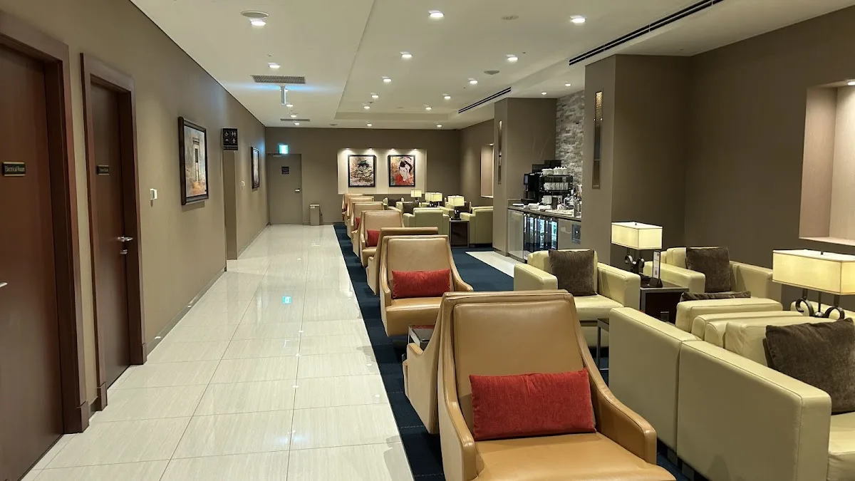 Emirates Lounge Tokyo Narita