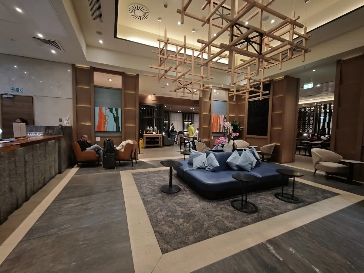Plaza Premium Lounge London Heathrow T2