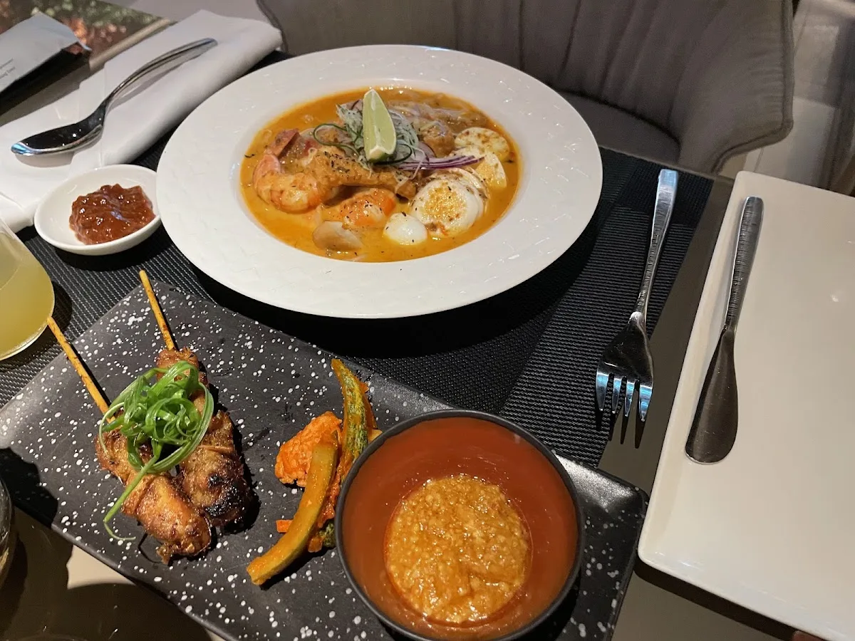 Qatar Airways Lounge Singapore