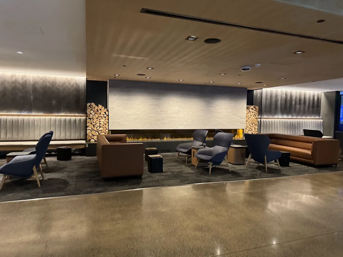 United Club Denver B West