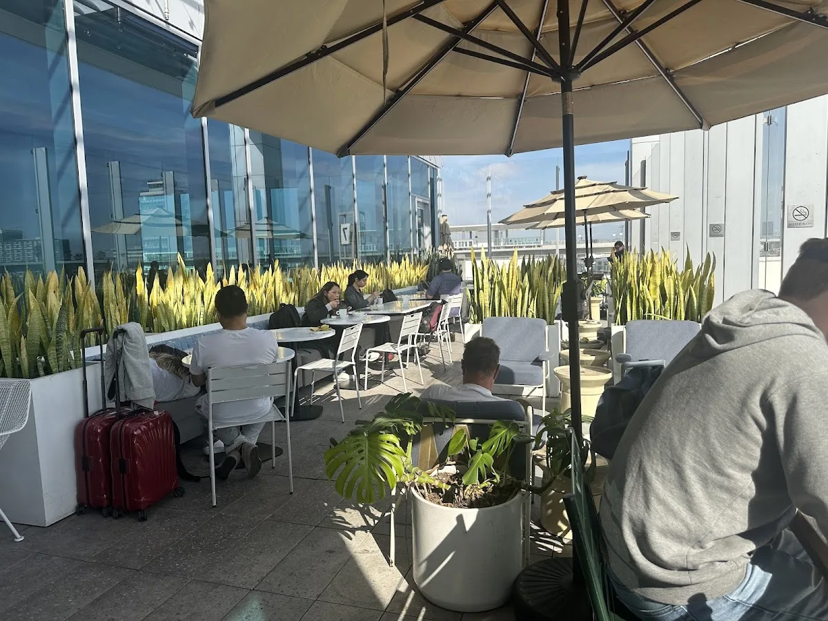 United Club Los Angeles T8
